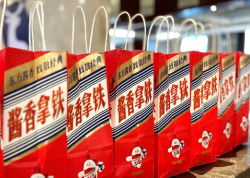 大牌聯(lián)名，好玩